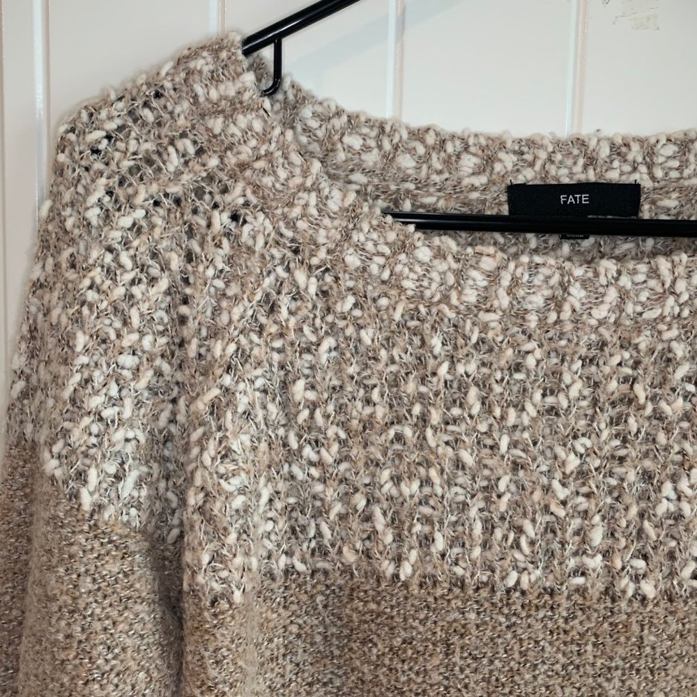 Fate Clairina Textured Knit Blush Pullover Sweater Small - Picture 3 of 7